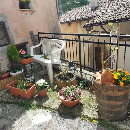 Monolocali Tra Rieti E E Del Salto *